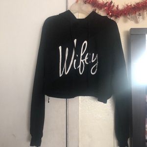 Black crop hoodie